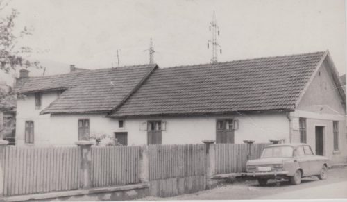 Clădirea Biserici până în anul 1993 Clădirea Biserici până în anul 1993